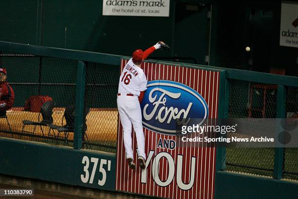 Oct 26, 2006; St Louis, MO, USA; The St Louis Cardinals CHRIS DUNCAN reaches for 2nd inning Sean Casey homerun off of Jef Suppan against the Detroit...