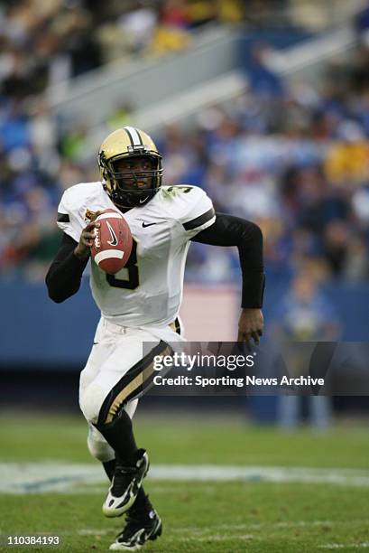 Nov 11, 2006; Lexington, KY, USA; Vanderbilt University Commodores CHRIS NICKSON against University of Kentucky Wildcats STEVE JOHNSON in Lexington,...