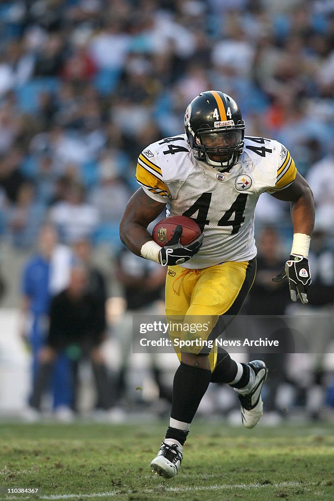 NFL: Steelers Beat Panthers 37-3