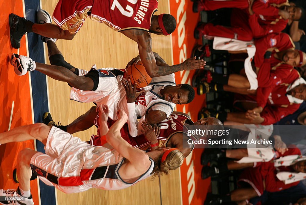 NBA: Bobcats Beat Cavaliers 108-100