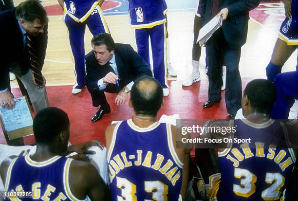 557 Lakers Coach Pat Riley Photos and Premium High Res Pictures - Getty  Images