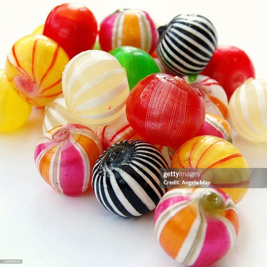 Bondds Blackcurrant & Liquorice Sweets – Hard Boiled With Chewy Centre, 120g Packs (12 Pack)