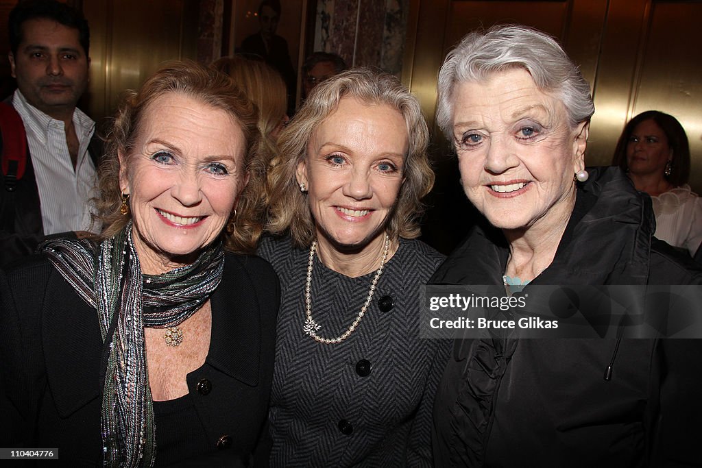 "Arcadia" Broadway Opening Night - Arrivals & Curtain Call