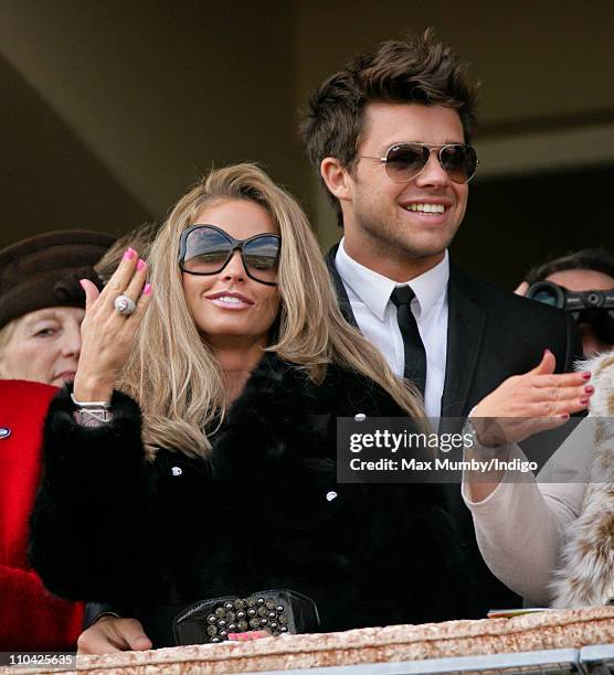 Kate Price shows off her Royal Wave as she and Leandro Penna watch the Gold Cup race from the balcony of the Royal Box as they attend day 4 'Gold Cup...