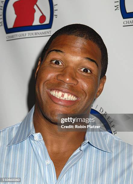 Michael Strahan during Jon Bon Jovi and Michael Strahan Appearance at Tao Restaurant In New York City - July 9, 2006 at Tao Restaurant in New York...