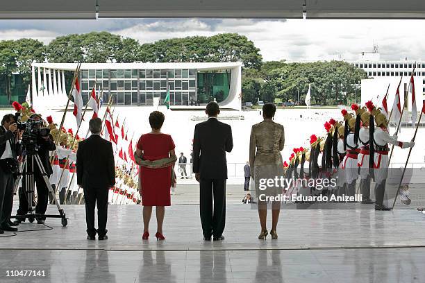 Brazilian President Dilma Rousseff, US President Barack Obama and first lady Michelle Obama during the National Anthem at Palacio do Planalto on...