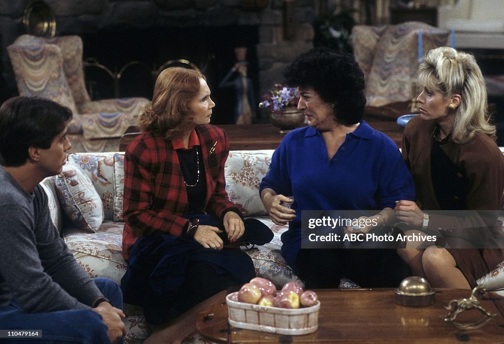 Judy Rhoda WHO'S THE BOSS? -