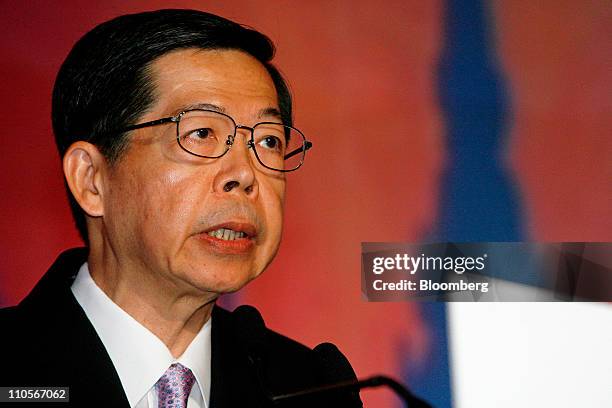 Prasarn Trairatvorakul, governor of the Bank of Thailand, speaks during the 5th Annual Euromoney Thailand Investment Forum in Bangkok, Thailand, on...