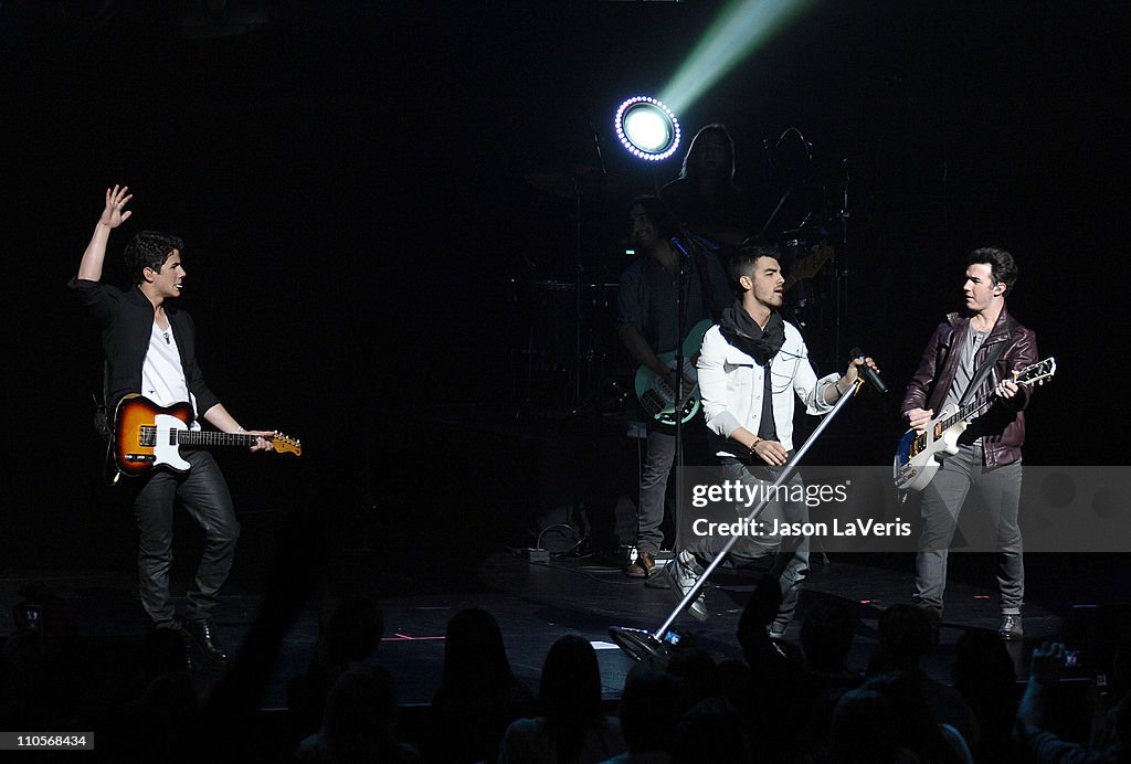 2011 Concert For Hope - Show