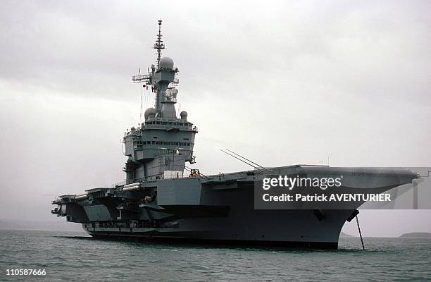 Aircraft Carrier Charles de Gaulle in Brest, January 25, 1999