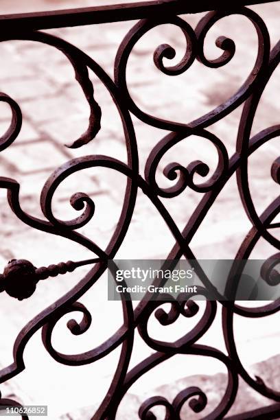 ornate iron gate. - ballustrade stockfoto's en -beelden