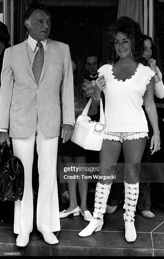 Elizabeth Taylor Sighting at The Dorchester Hotel in London - July 1971