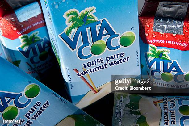 Dicoco 33 Produtos Stock Photos, High-Res Pictures, and Images - Getty Images