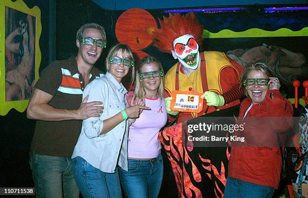 Kyle Lowder, Arianne Zuker, Alison Sweeney and Judi Evans in "Malice in Wonderland" Maze