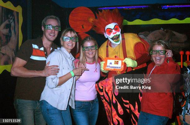 Kyle Lowder, Arianne Zuker, Alison Sweeney and Judi Evans in "Malice in Wonderland" Maze