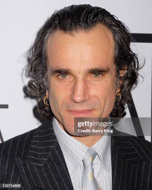 Actor Daniel Day-Lewis arrives at the 2007 annual LA Film Critics awards held at the InterContinental on January 12, 2008 in Los Angeles, California.