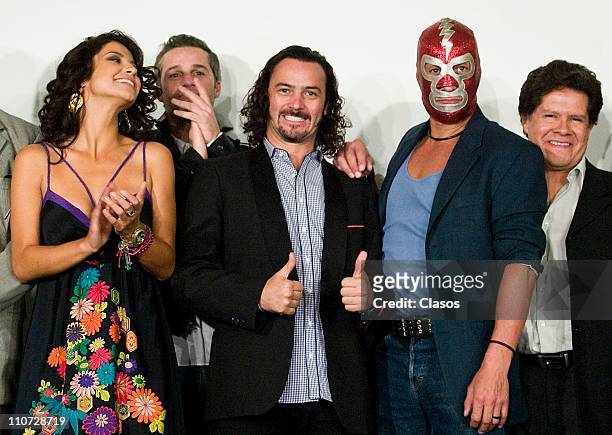 Cast at the presentation of the tv serie Lucho en Familia at the Camino Real Hotel on March 23, 2011 in Tlalnepantla, Mexico.