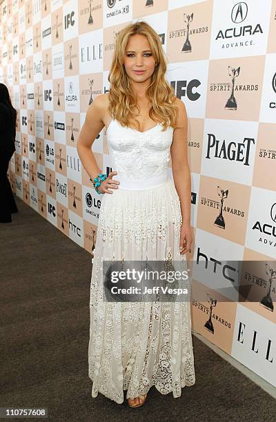 Actress Jennifer Lawrence arrives at the 2011 Film Independent Spirit Awards at Santa Monica Beach on February 26, 2011 in Santa Monica, California.