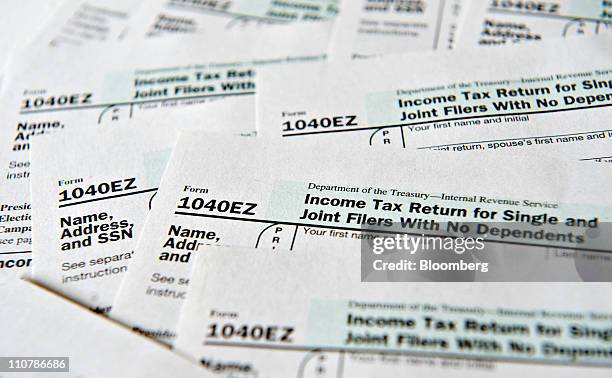 Form 2010 20 Irs 1040 Ez Forms Stock Photos, High-Res Pictures, and Images ...