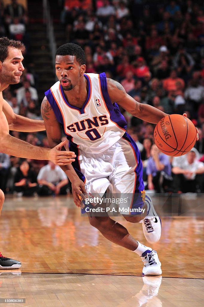 Toronto Raptors v Phoenix Suns