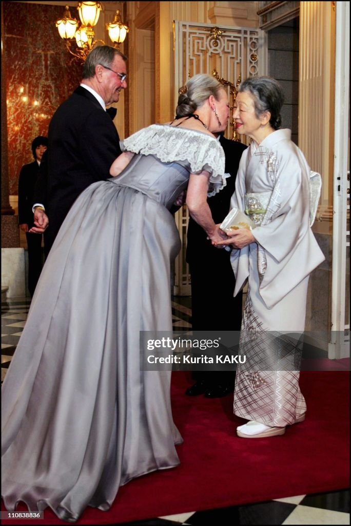 Denmark'S Queen Margrethe And Prince Consort Henrik Welcome Emperor Akihito And Empress At Return Reception In Tokyo, Japan On November 17, 2004.