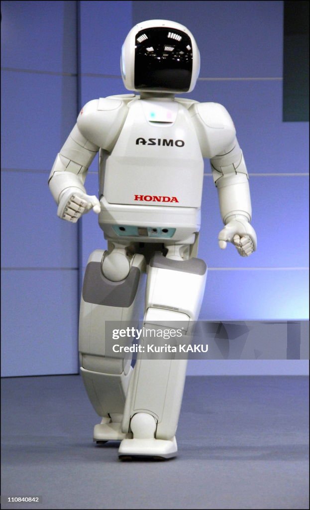 Honda Debuts New Asimo In Tokyo, Japan On December 13, 2005.