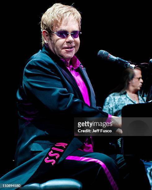 Elton John performs at the Wells Fargo Center on March 25, 2011 in Philadelphia, Pennsylvania. The concert was held on the singers 64th birthday.