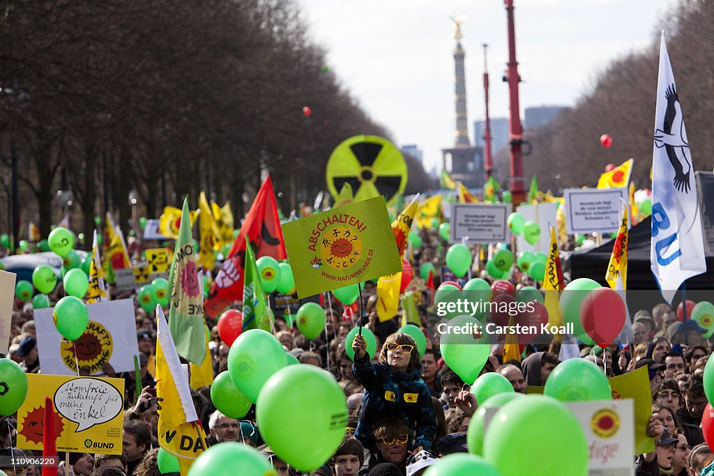 Thousands Protest Against Nuclear Energy