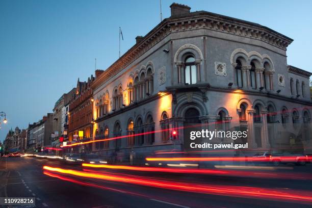 dublin by night - dublin street stock pictures, royalty-free photos & images