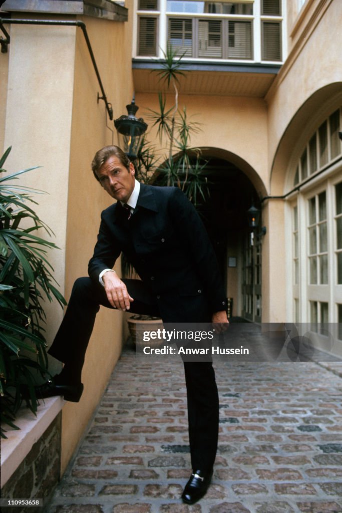 Anwar Hussein Collection