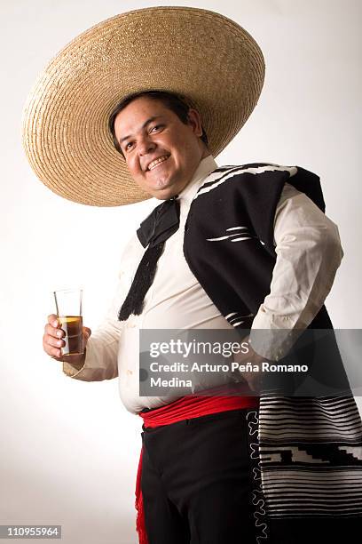 tequila mexicaine - chapeau mexicain photos et images de collection