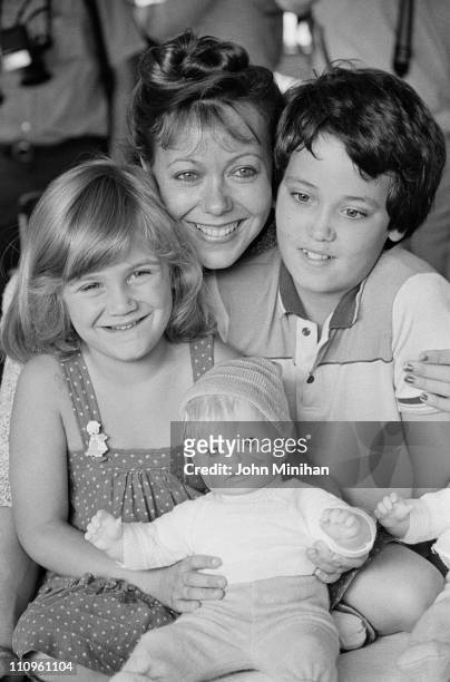 Jenny Agutter visits patients in a children's Hospital, 23rd August 1984.