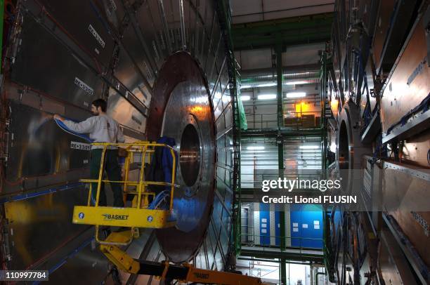 4,335 Collider Particle Accelerator Stock Photos, High-Res Pictures ...