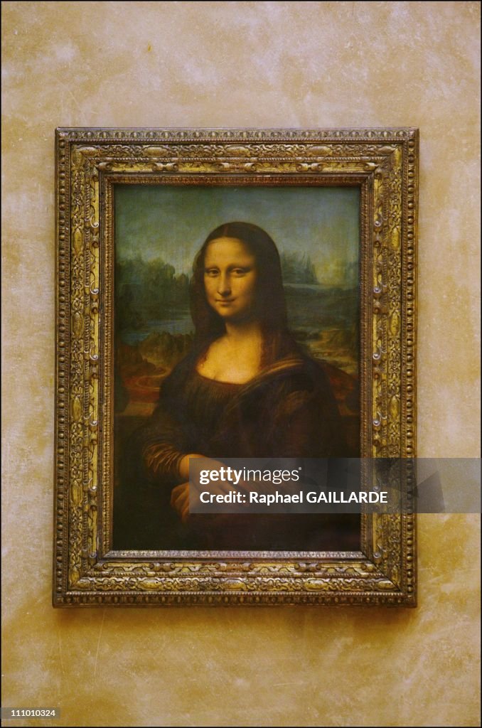 Mona Lisa relocated in the Louvre's Salle des Etats in Paris, France on April 06th, 2005.