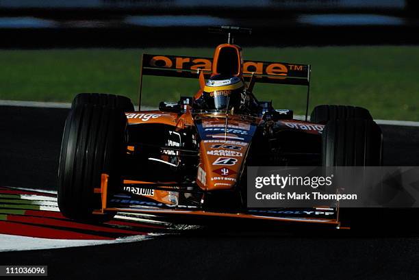 Pedro de la Rosa drives the Arrows Supertec Arrows A21 Supertec 3.0 V10 during the Italian Grand Prix on 10th September 2000 at the Autodromo...