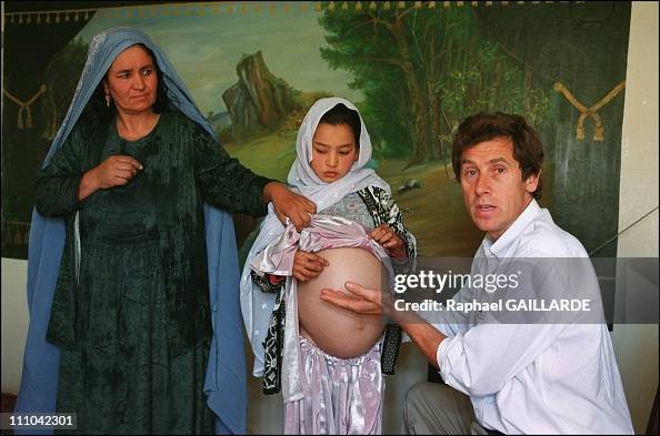 French President Jacques Chirac's wife Bernadette Brick lays the first of the "Hospital of the mother and child", the first hospital devoted to mothers and children in Kaboul, Afghanistan on May 27, 2003. French President Jacques Chirac's wife Bernadette Brick lays the first of the "Hospital of the mother and child", the first hospital devoted to mothers and children in Kaboul, Afghanistan on May 27, 2003.