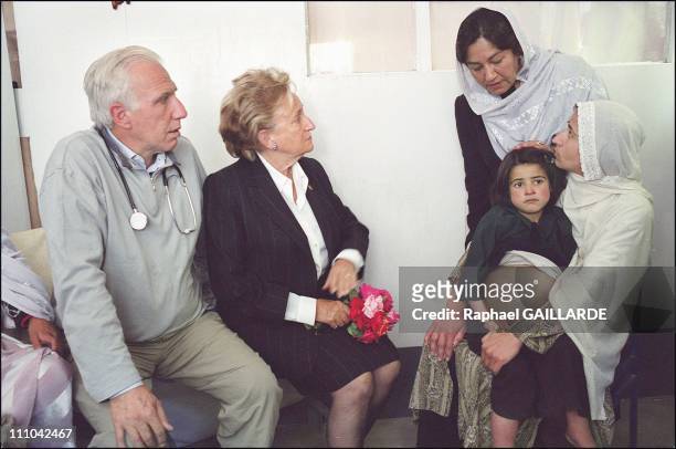From left to right : Pr - Deloche, Bernadette Chirac, Dr - Nilab Mobarez, and a child who will be sent to the Pompidou Hospital in Paris - Another...
