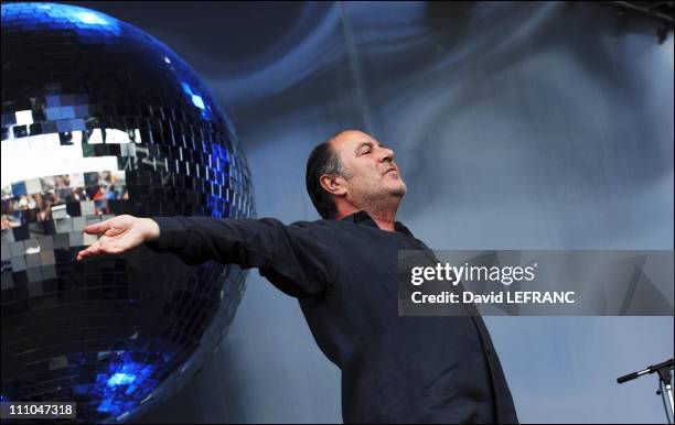 Michel Delpech at Old Ploughs festival in Carhaix, France on July 24th, 2005.