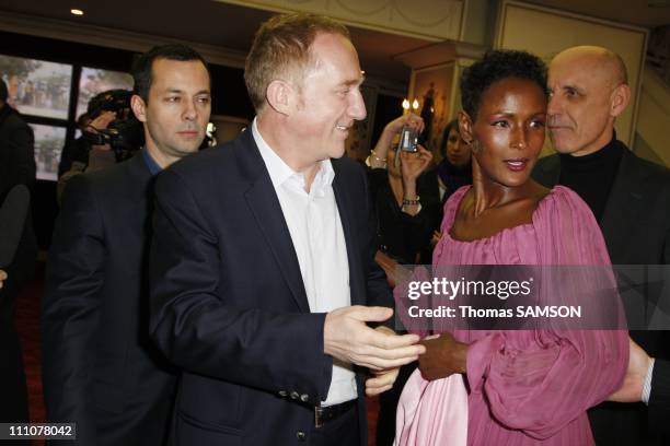 The premiere of "Fleur du desert" at theatre Marigny in Paris, France on March 07th, 2010 - Waris Dirie, Francois-Henri Pinault.