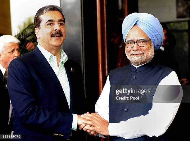 Pakistan Rza 2,221 Pakistan Yusuf Raza Gilani Stock Photos, High-Res Pictures, and ...