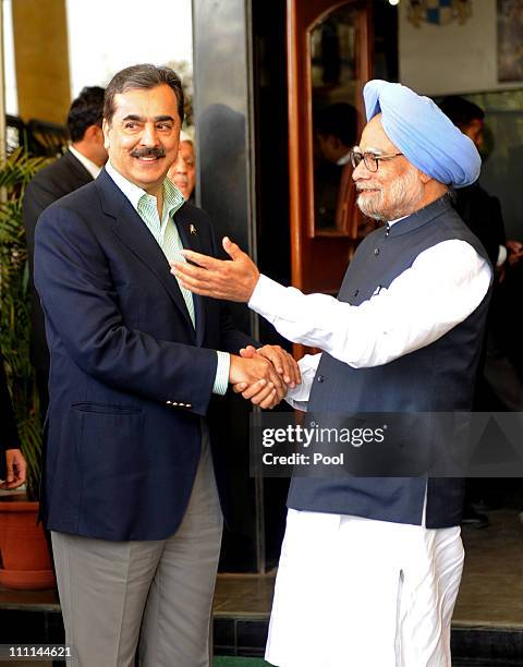 Pakistan Raza 2,214 Pakistan Yusuf Raza Gilani Stock Photos, High-Res Pictures, and ...