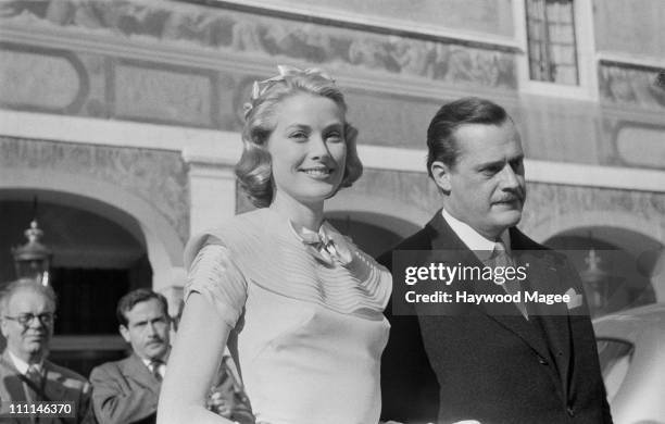 American actress Grace Kelly on the day of her civil wedding to Rainier III, Prince of Monaco, at the Prince's Palace of Monaco, 18th April 1956. The...