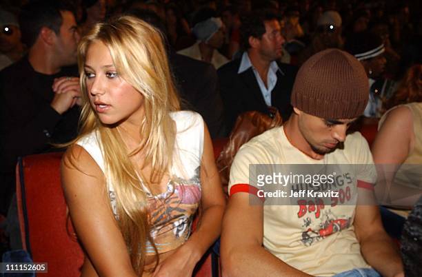 Anna Kournikova and Enrique Iglesias during 2002 MTV Video Music Awards - Audience & Backstage at Radio City Music Hall in New York City, New York,...