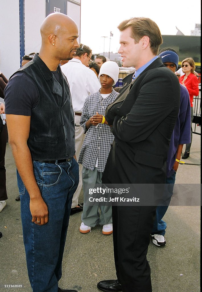 Damon Wayans and Jim Carrey during 1997 Kid's Choice Awards in Los Damon Wayans and Jim Carrey during 1997 Kid's Choice Awards in Los