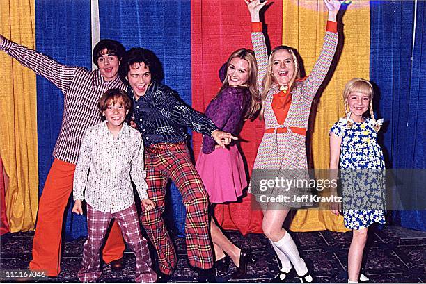 Paul Sutera, Jesse Lee, Christopher Daniel Barnes, Christine Taylor, Jennifer Elise Cox and Olivia Hack of the Brady Bunch cast