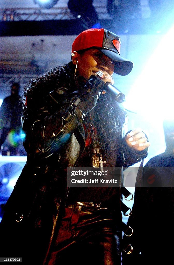 MTV2 2 Dollar Bill Concert with Missy Elliott and Tweet