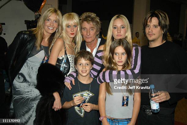 Penny Lancaster, Rod Stewart, Kimberly Stewart and Stewart's family *Exclusive*