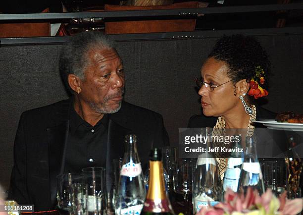 Morgan Freeman, winner Best Actor in a Supporting Role for "Million Dollar Baby" and Myrna Colley-Lee