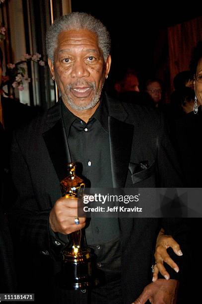 Morgan Freeman, winner Best Actor in a Supporting Role for "Million Dollar Baby"