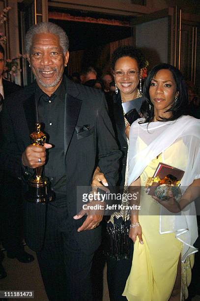 Morgan Freeman, winner Best Actor in a Supporting Role for "Million Dollar Baby" and daughter Morgana